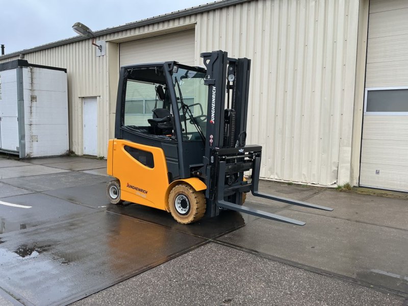 Frontstapler Türe ait Jungheinrich EFG 425 k, Gebrauchtmaschine içinde Etten Leur