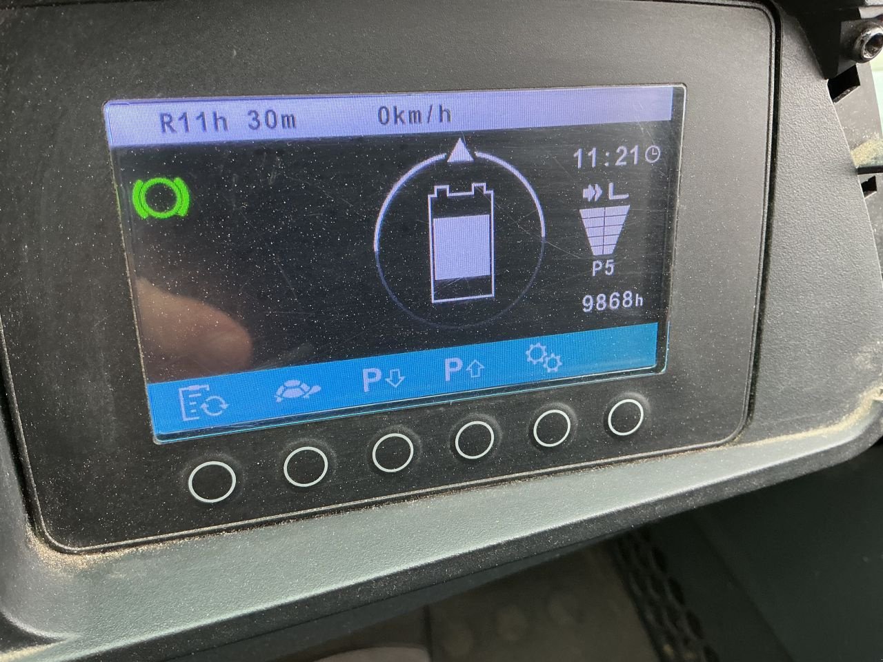 Frontstapler Türe ait Jungheinrich EFG 425 k, Gebrauchtmaschine içinde Etten Leur (resim 9)