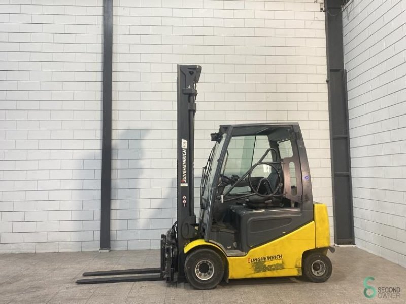 Frontstapler типа Jungheinrich EFG 425, Gebrauchtmaschine в Wijchen (Фотография 1)