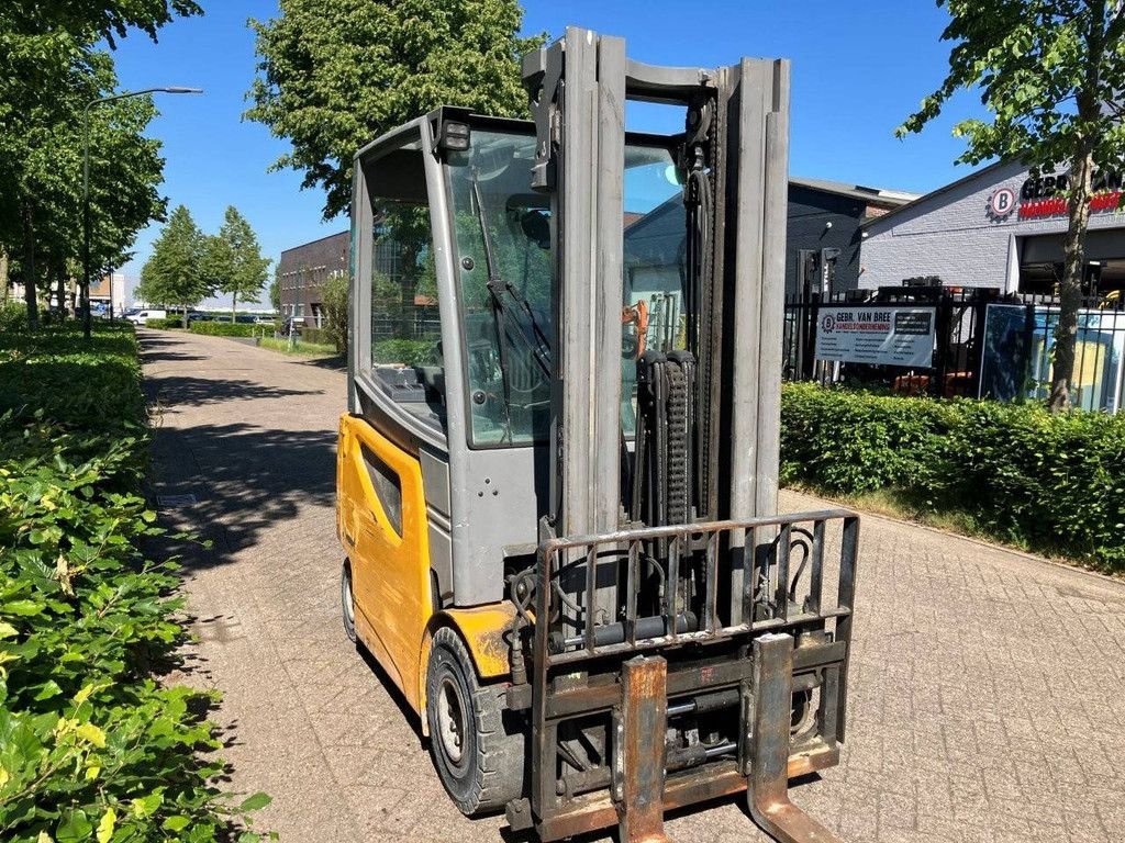 Frontstapler typu Jungheinrich EFG 425K, Gebrauchtmaschine v Antwerpen (Obrázek 7)