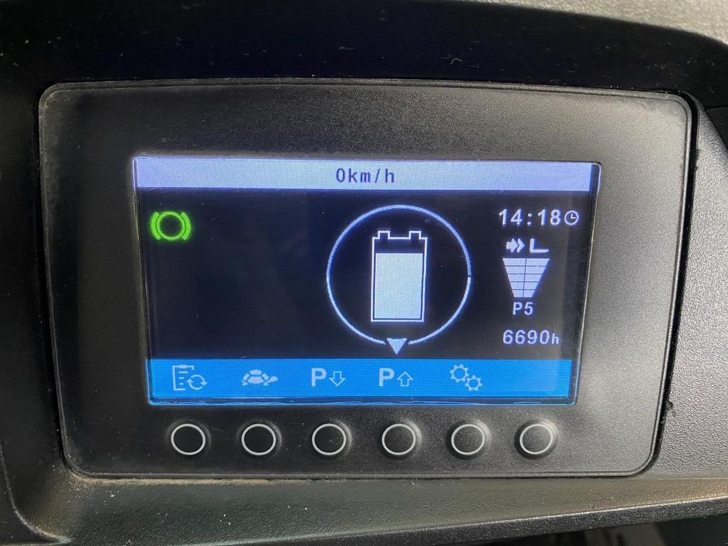 Frontstapler typu Jungheinrich EFG 425K, Gebrauchtmaschine v 's-Heer Arendskerke (Obrázek 6)