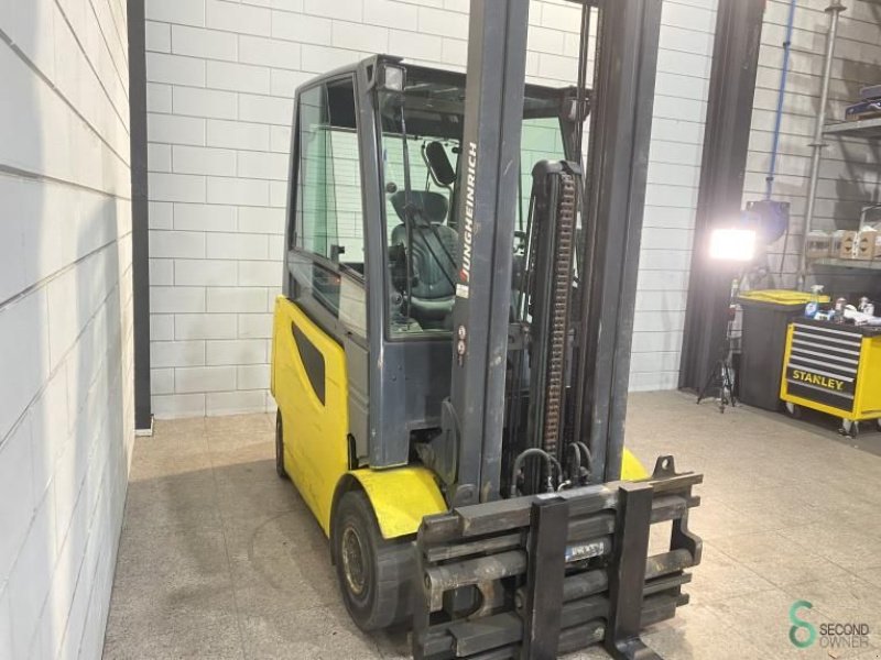 Frontstapler of the type Jungheinrich EFG 425k, Gebrauchtmaschine in Wijchen (Picture 3)