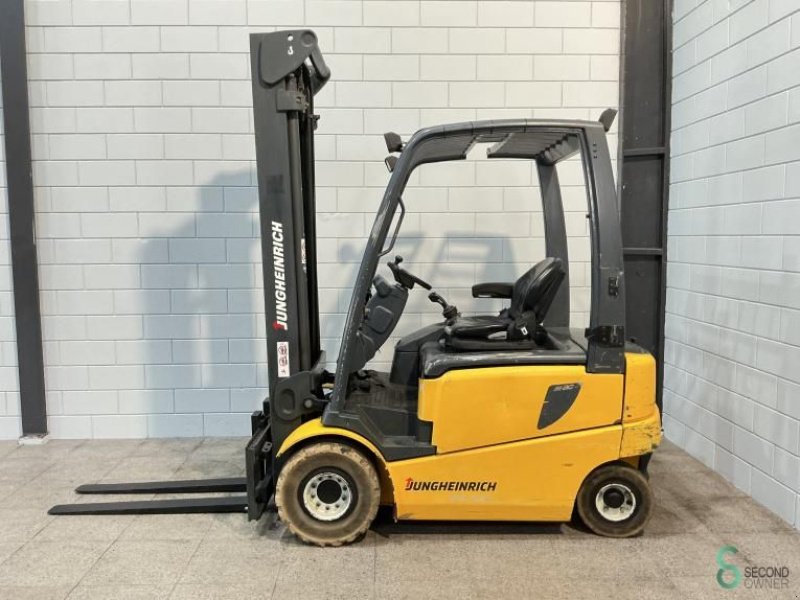 Frontstapler typu Jungheinrich EFG 425k, Gebrauchtmaschine v Wijchen (Obrázek 1)