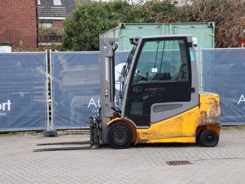 Frontstapler of the type Jungheinrich EFG 425s, Gebrauchtmaschine in Antwerpen (Picture 1)