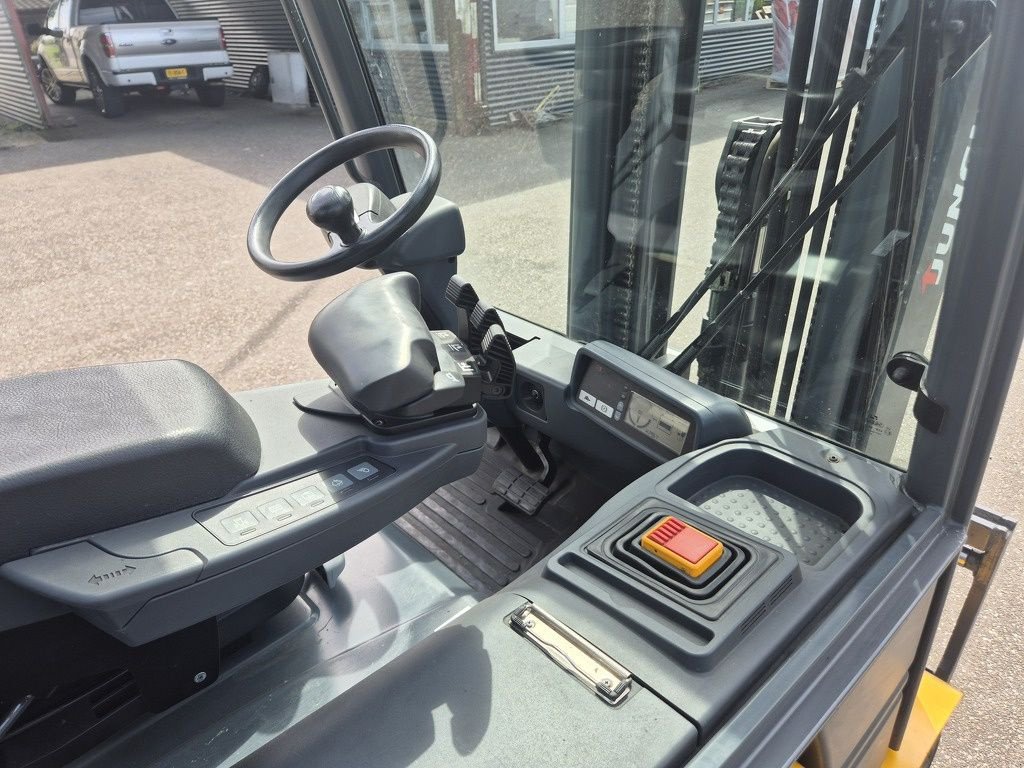 Frontstapler typu Jungheinrich EFG 430K, Gebrauchtmaschine v Mijdrecht (Obrázek 7)