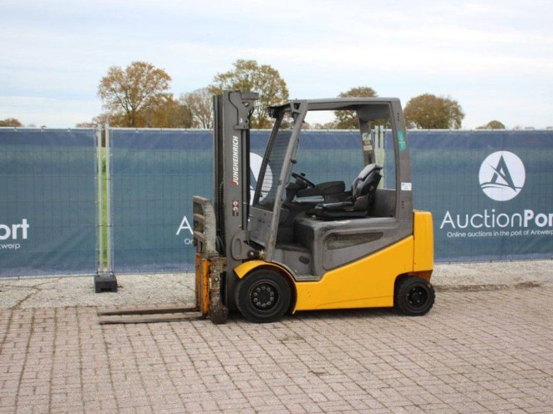 Frontstapler типа Jungheinrich EFG 430k, Gebrauchtmaschine в Antwerpen (Фотография 1)