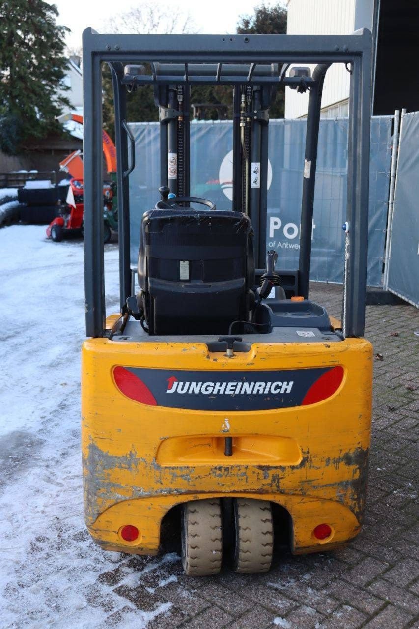 Frontstapler del tipo Jungheinrich EFG-450DZ, Gebrauchtmaschine en Antwerpen (Imagen 5)