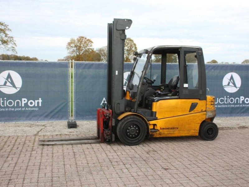Frontstapler of the type Jungheinrich EFG 540, Gebrauchtmaschine in Antwerpen (Picture 1)