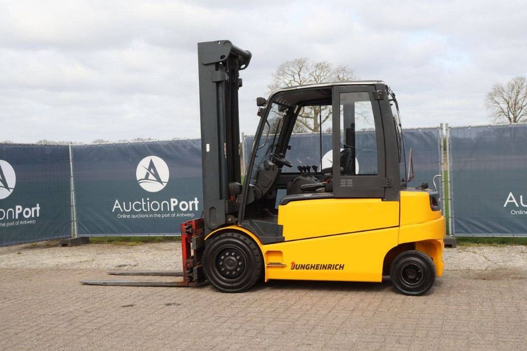 Frontstapler a típus Jungheinrich EFG 540, Gebrauchtmaschine ekkor: Antwerpen (Kép 3)