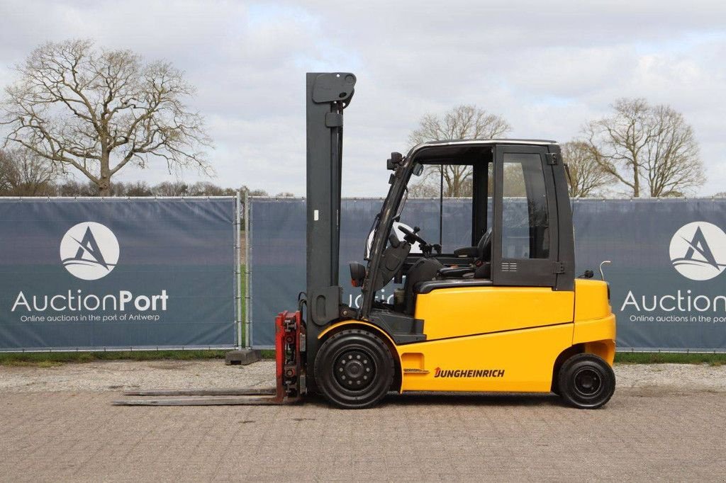 Frontstapler a típus Jungheinrich EFG 540, Gebrauchtmaschine ekkor: Antwerpen (Kép 2)