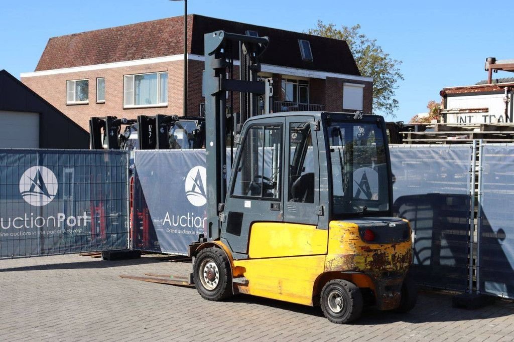 Frontstapler от тип Jungheinrich EFG 545, Gebrauchtmaschine в Antwerpen (Снимка 4)