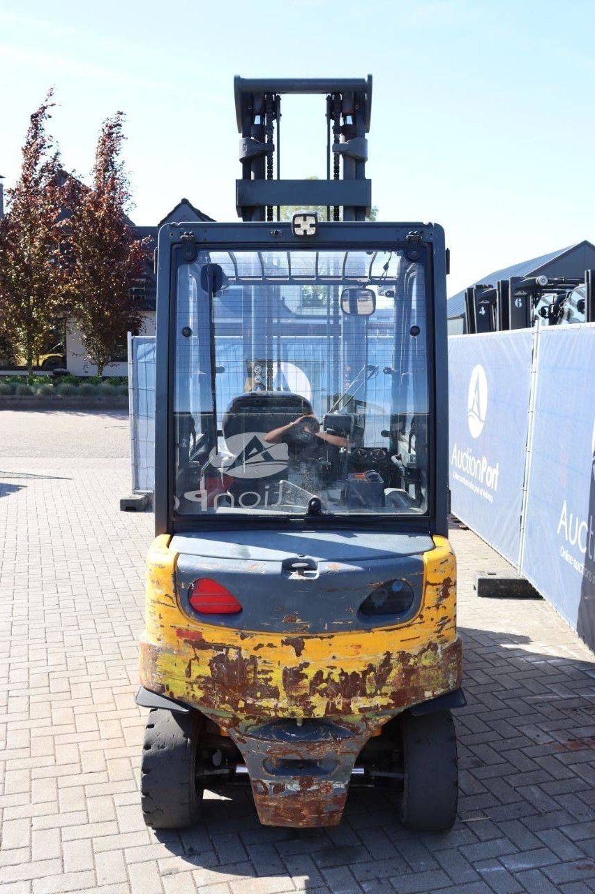 Frontstapler от тип Jungheinrich EFG 545, Gebrauchtmaschine в Antwerpen (Снимка 7)