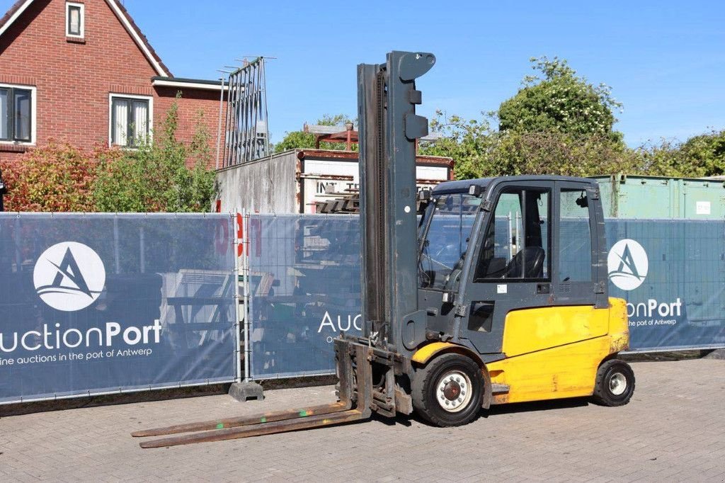 Frontstapler от тип Jungheinrich EFG 545, Gebrauchtmaschine в Antwerpen (Снимка 11)