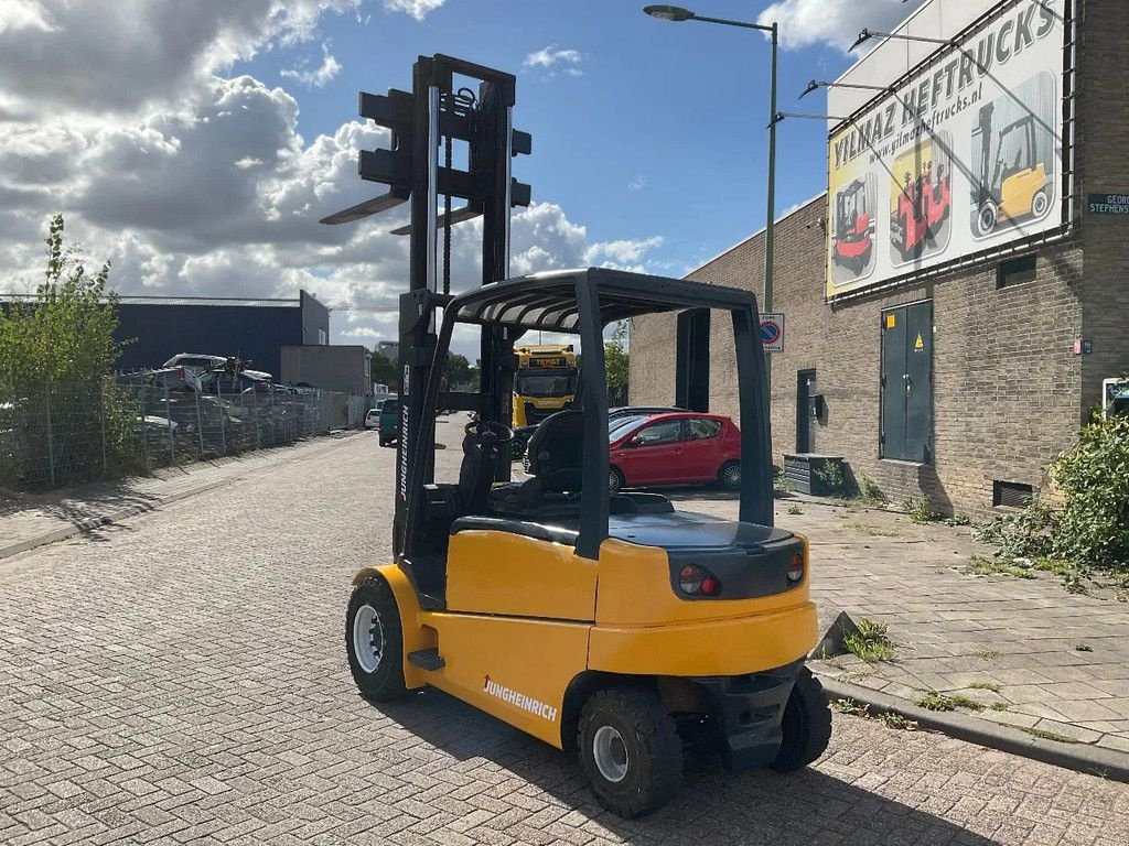Frontstapler des Typs Jungheinrich EFG 550 5000KG 3.00METER HEFTRUCK, Gebrauchtmaschine in Vlaardingen (Bild 6)