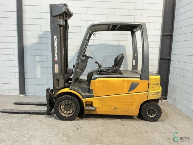 Frontstapler del tipo Jungheinrich EFG 550, Gebrauchtmaschine en Wijchen