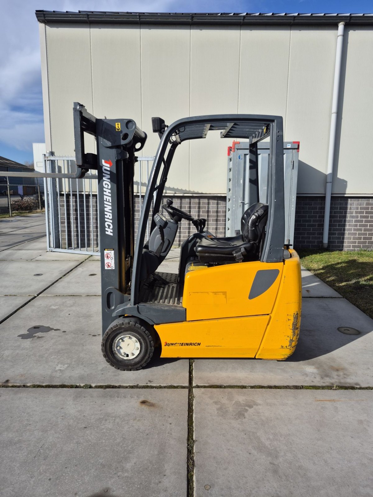 Frontstapler от тип Jungheinrich EFG DFac 15, Gebrauchtmaschine в Biddinghuizen (Снимка 1)