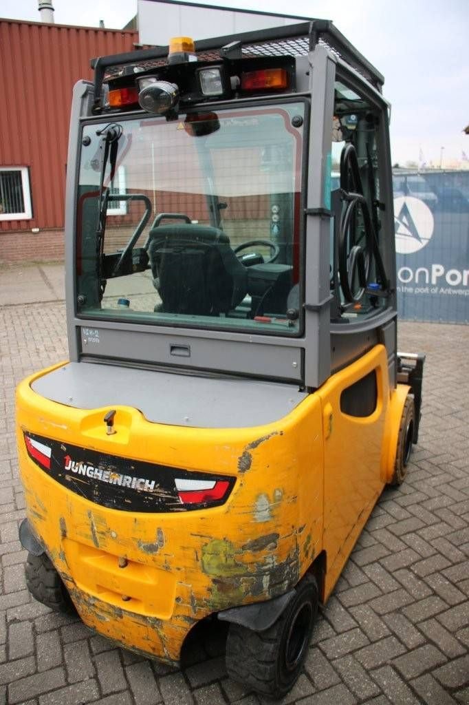 Frontstapler типа Jungheinrich EFG S30, Gebrauchtmaschine в Antwerpen (Фотография 5)