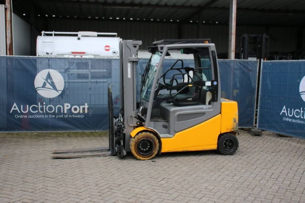 Frontstapler типа Jungheinrich EFG S30, Gebrauchtmaschine в Antwerpen (Фотография 1)