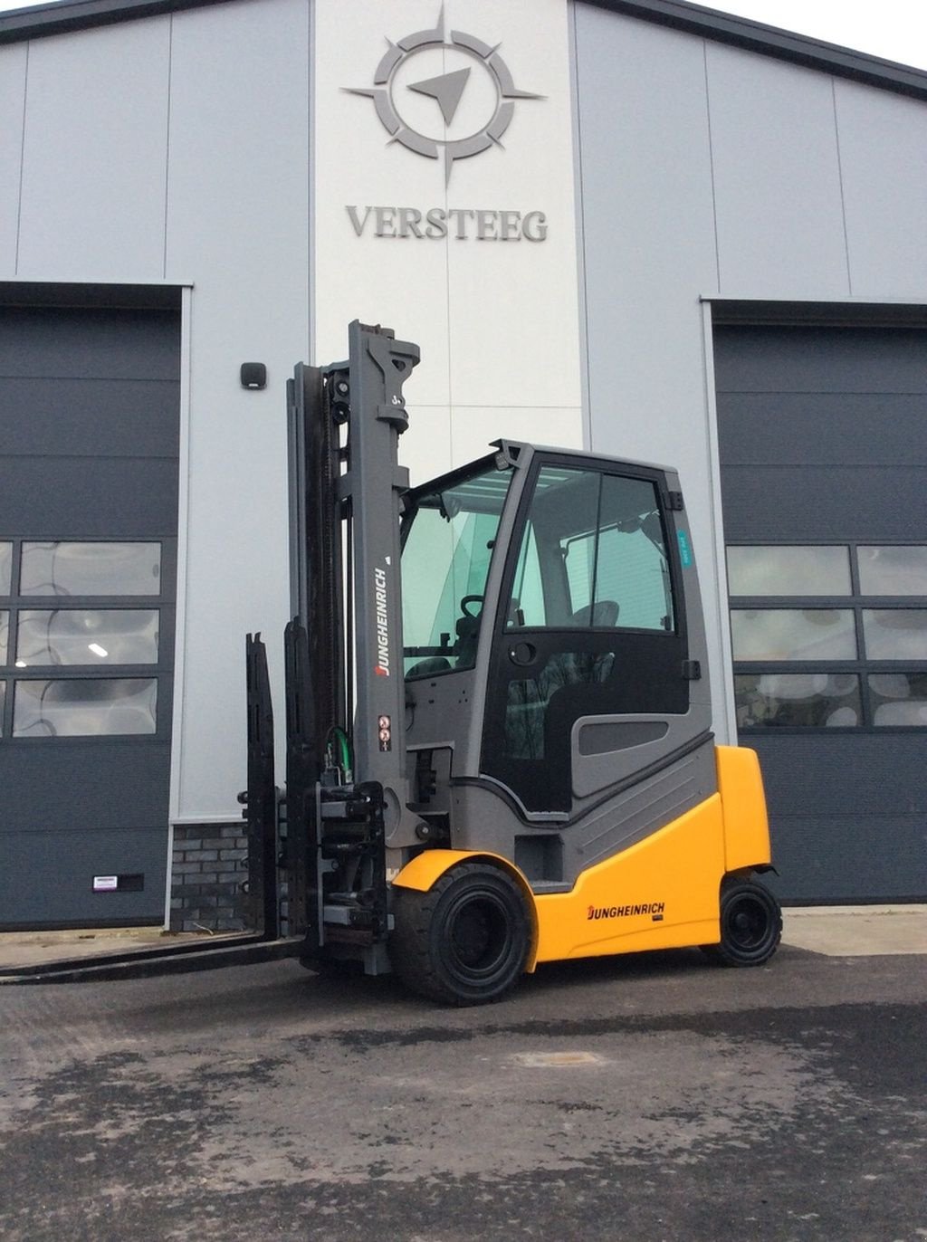 Frontstapler del tipo Jungheinrich EFG S30s, Gebrauchtmaschine In Swifterbant (Immagine 2)