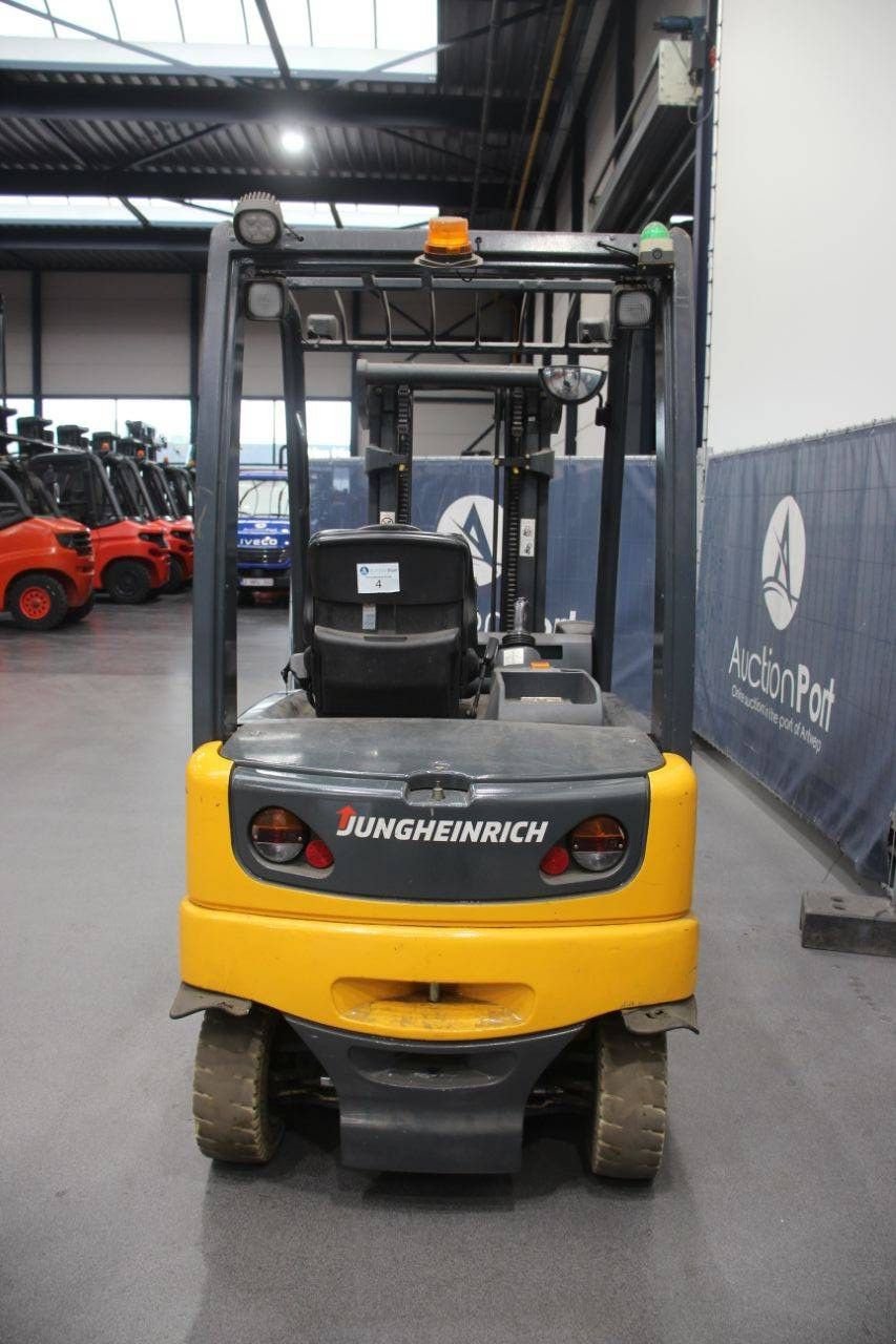 Frontstapler of the type Jungheinrich EFG-Vac 25, Gebrauchtmaschine in Antwerpen (Picture 4)