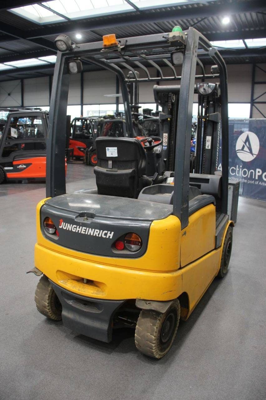 Frontstapler of the type Jungheinrich EFG-Vac 25, Gebrauchtmaschine in Antwerpen (Picture 5)