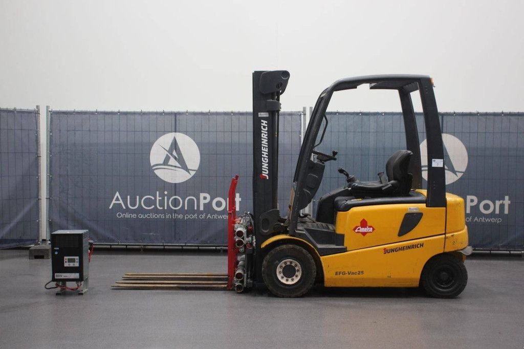 Frontstapler of the type Jungheinrich EFG-Vac25, Gebrauchtmaschine in Antwerpen (Picture 2)