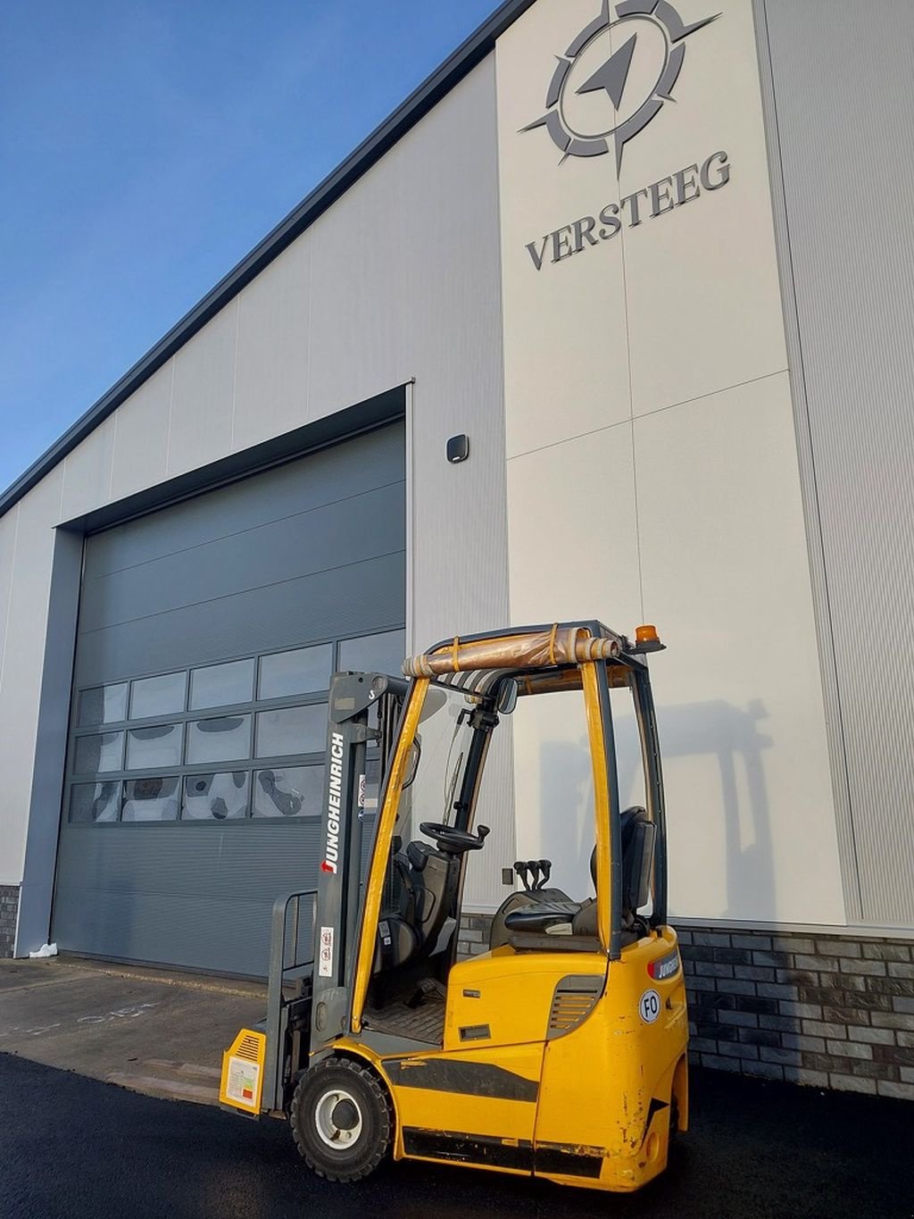 Frontstapler типа Jungheinrich EFG110K, Gebrauchtmaschine в Swifterbant (Фотография 2)