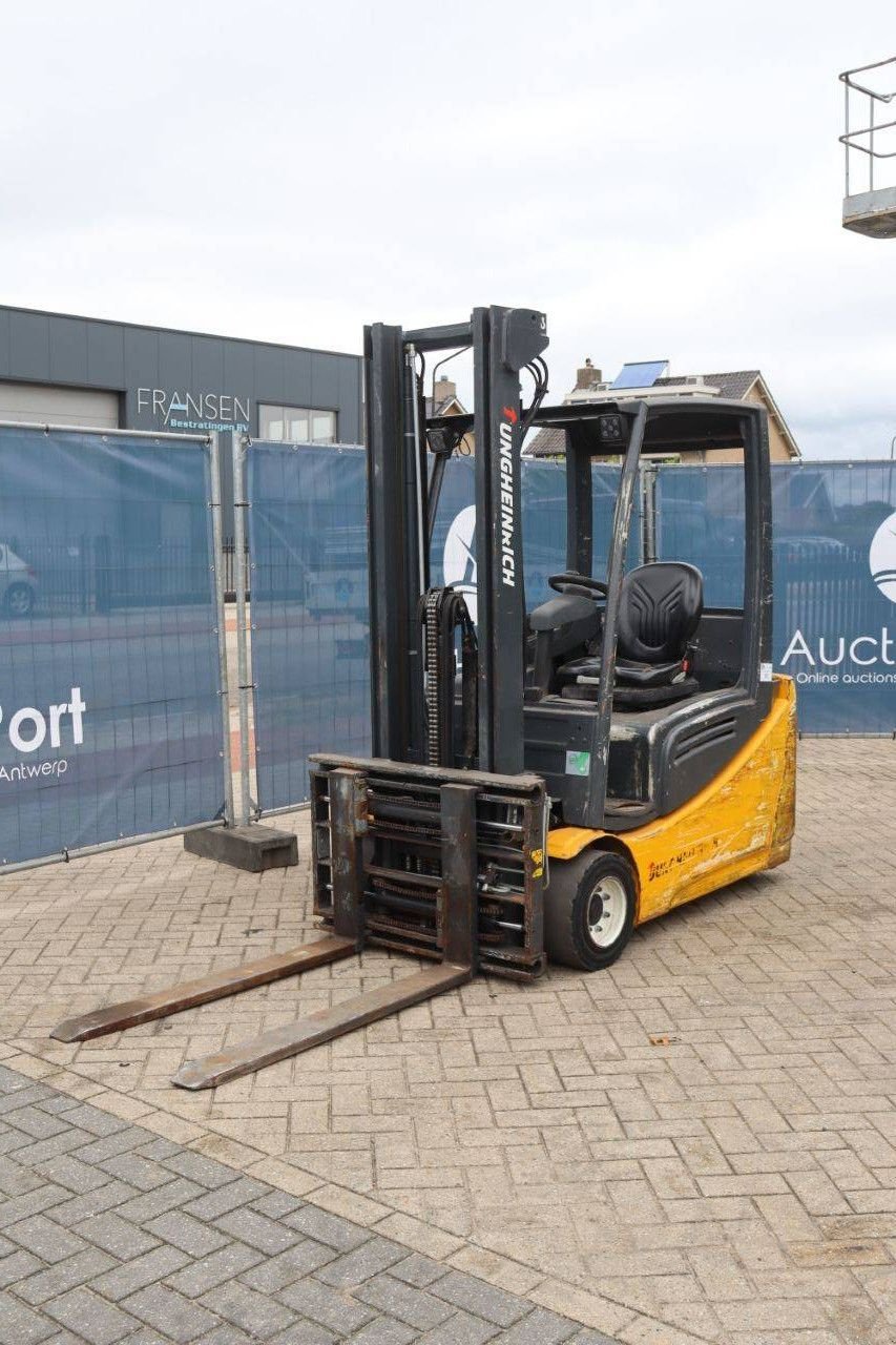 Frontstapler van het type Jungheinrich EFG216k, Gebrauchtmaschine in Antwerpen (Foto 10)