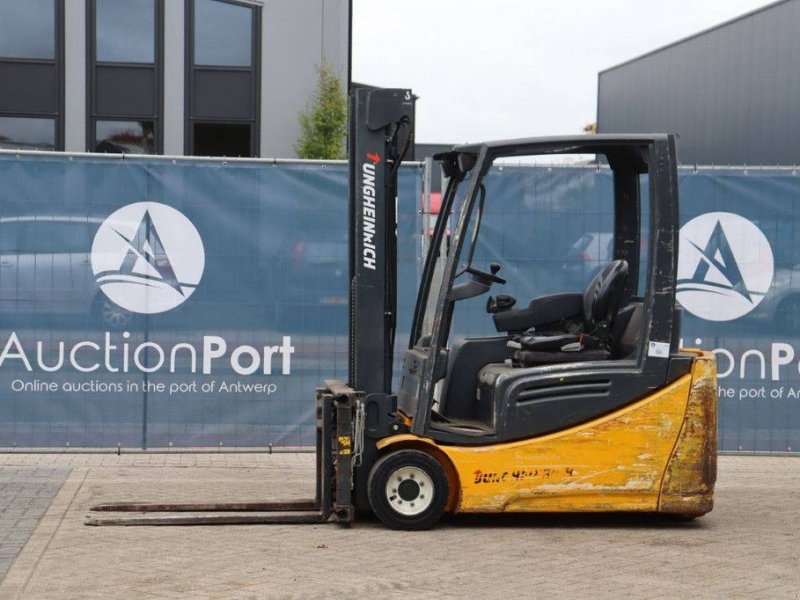 Frontstapler van het type Jungheinrich EFG216k, Gebrauchtmaschine in Antwerpen (Foto 1)