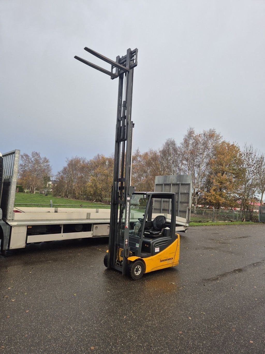 Frontstapler of the type Jungheinrich EFG220, Gebrauchtmaschine in Mijdrecht (Picture 2)