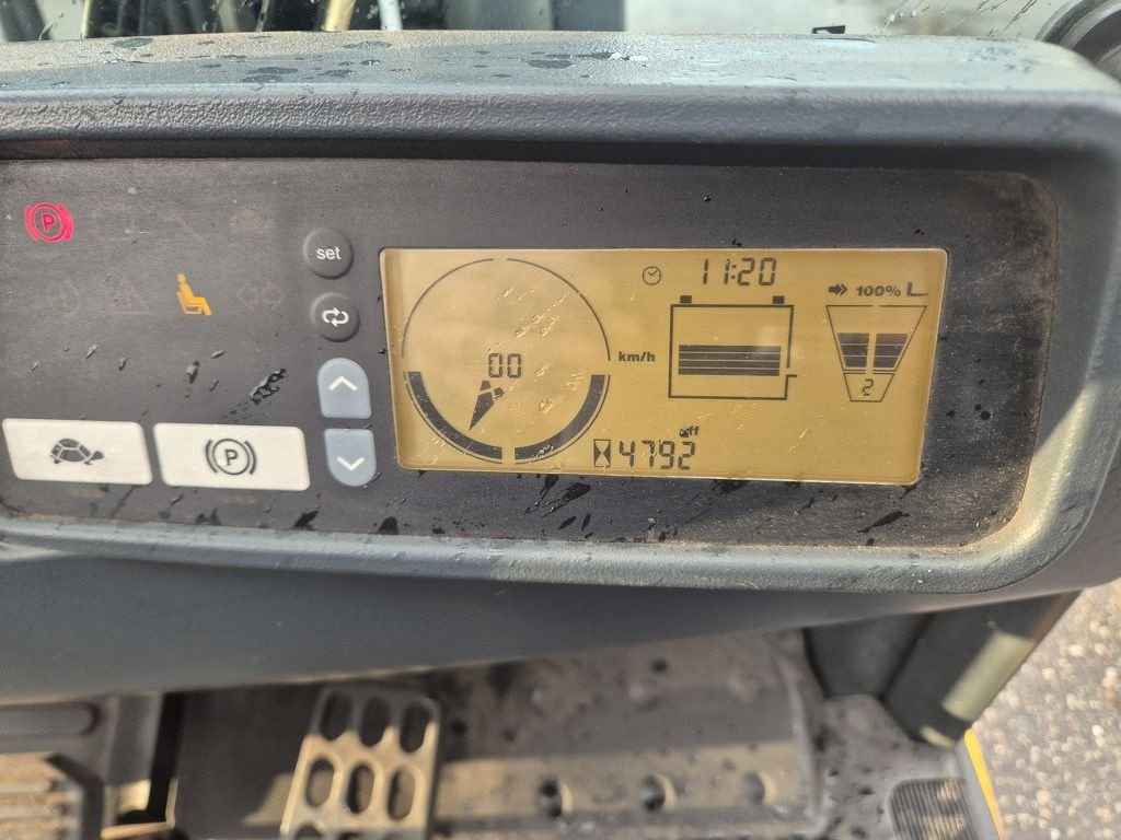 Frontstapler of the type Jungheinrich EFG220, Gebrauchtmaschine in Mijdrecht (Picture 9)