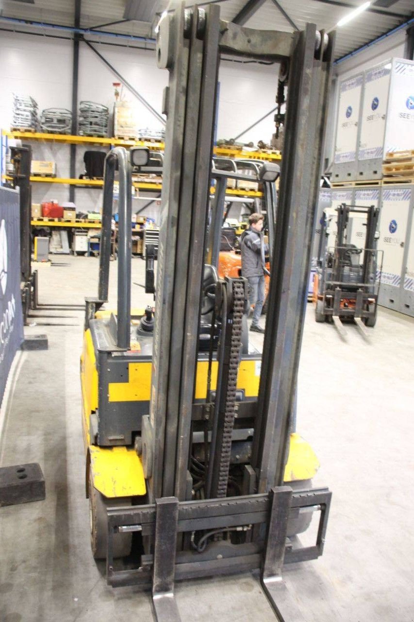 Frontstapler za tip Jungheinrich EFG25, Gebrauchtmaschine u Antwerpen (Slika 7)