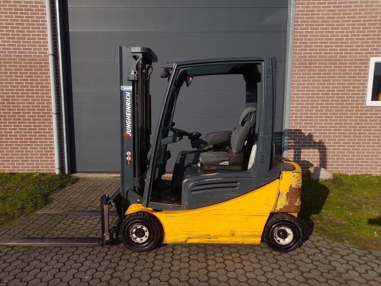 Frontstapler типа Jungheinrich efg316, Gebrauchtmaschine в Veenendaal (Фотография 2)