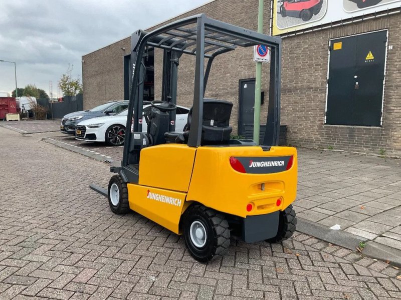 Frontstapler типа Jungheinrich EFG320 2000KG 4.80METER HEFTRUCK, Gebrauchtmaschine в Vlaardingen (Фотография 1)
