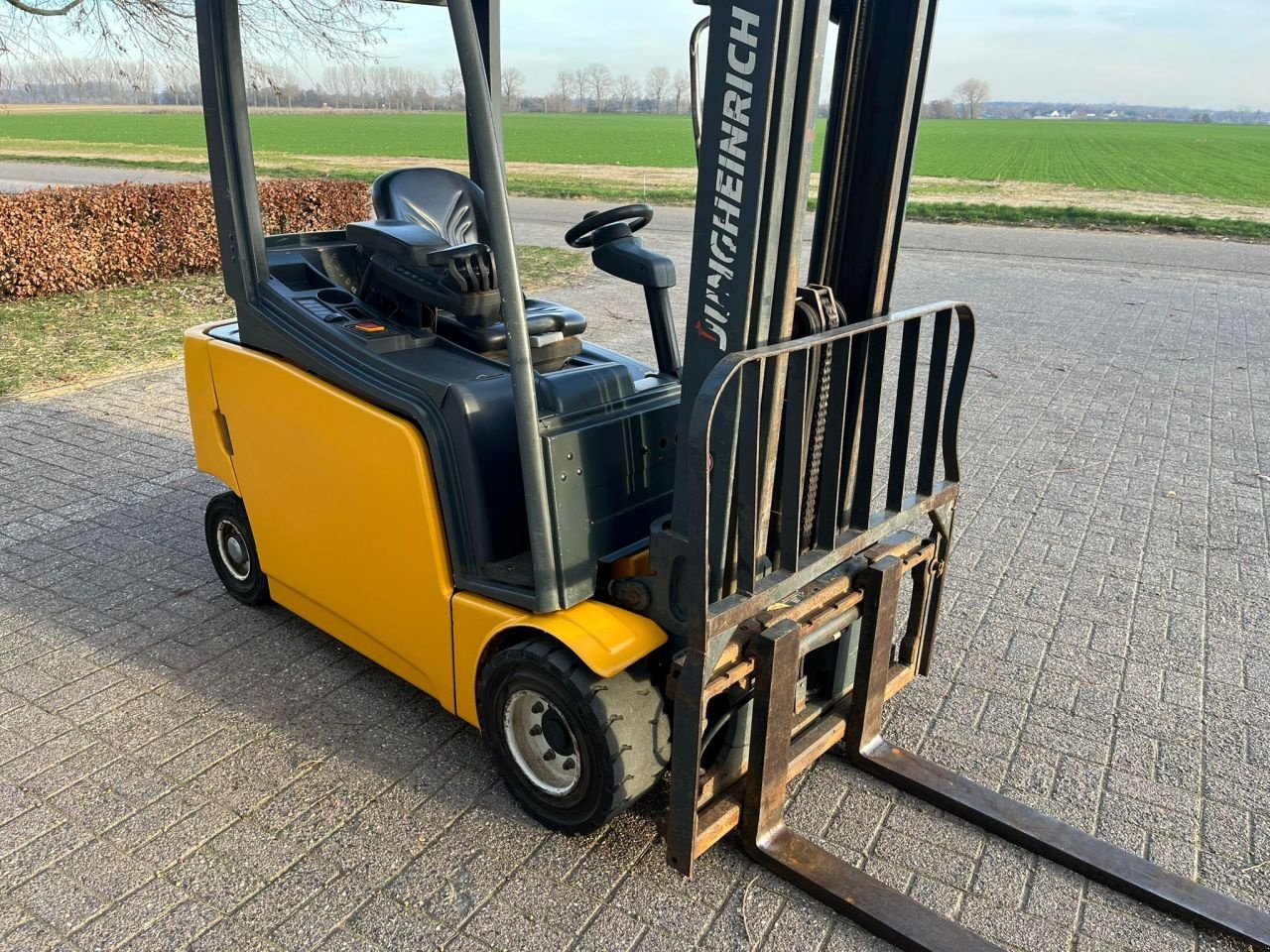 Frontstapler του τύπου Jungheinrich EFG320, Gebrauchtmaschine σε Buggenum (Φωτογραφία 5)