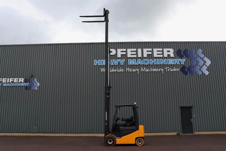 Frontstapler of the type Jungheinrich EFG425K Valid inspection, *Guarantee! Electric, Li, Gebrauchtmaschine in Groenlo (Picture 3)