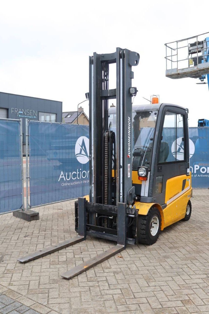 Frontstapler του τύπου Jungheinrich EFG430, Gebrauchtmaschine σε Antwerpen (Φωτογραφία 10)