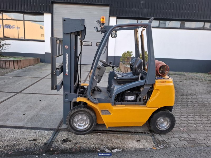 Frontstapler Türe ait Jungheinrich TFG25S, Gebrauchtmaschine içinde Deurne (resim 1)