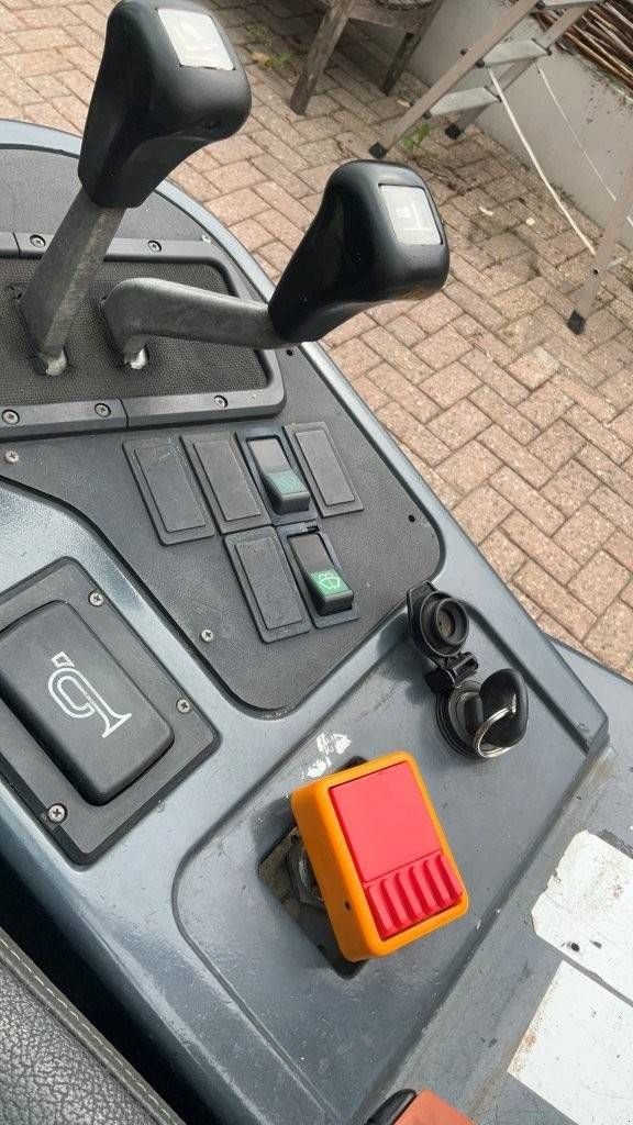 Frontstapler des Typs Jungheinrich TFG30S, Gebrauchtmaschine in Antwerpen (Bild 11)