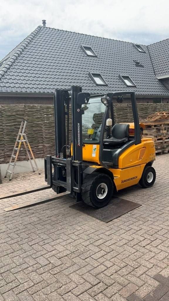 Frontstapler del tipo Jungheinrich TFG30S, Gebrauchtmaschine en Antwerpen (Imagen 2)