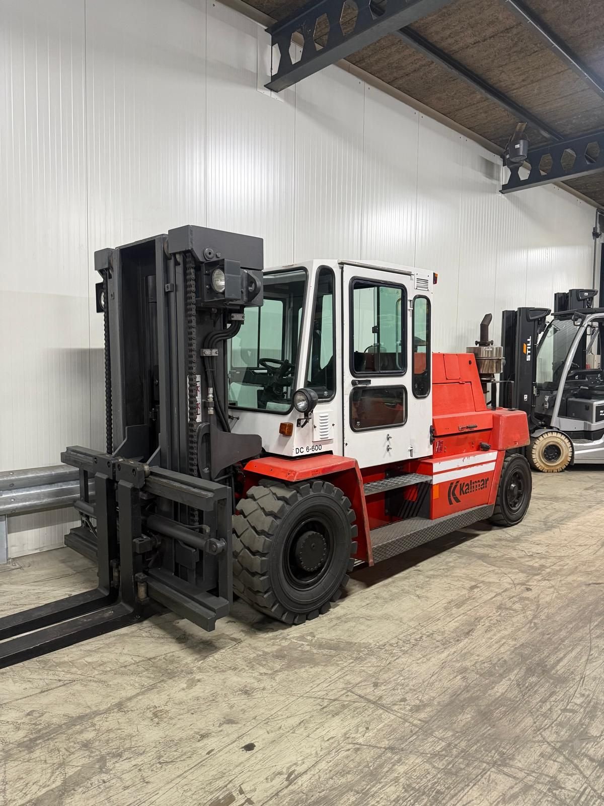 Frontstapler del tipo Kalmar DC6-600, Gebrauchtmaschine In Vianen (Immagine 2)