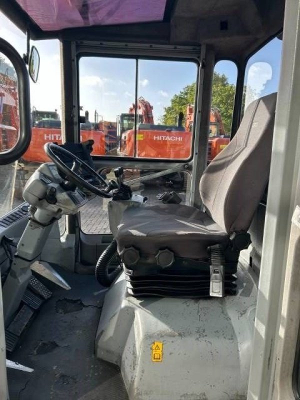 Frontstapler des Typs Kalmar DCD 80-6, Gebrauchtmaschine in Roosendaal (Bild 11)