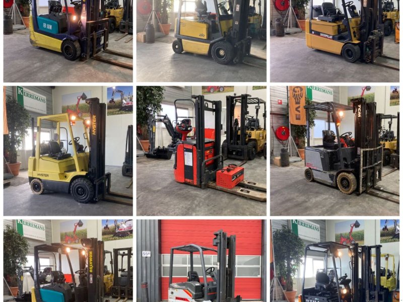 Frontstapler typu Komatsu etc, Gebrauchtmaschine v Dronten