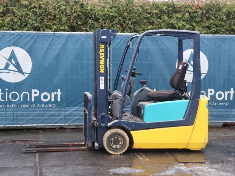 Frontstapler типа Komatsu FB16M-3E, Gebrauchtmaschine в Antwerpen