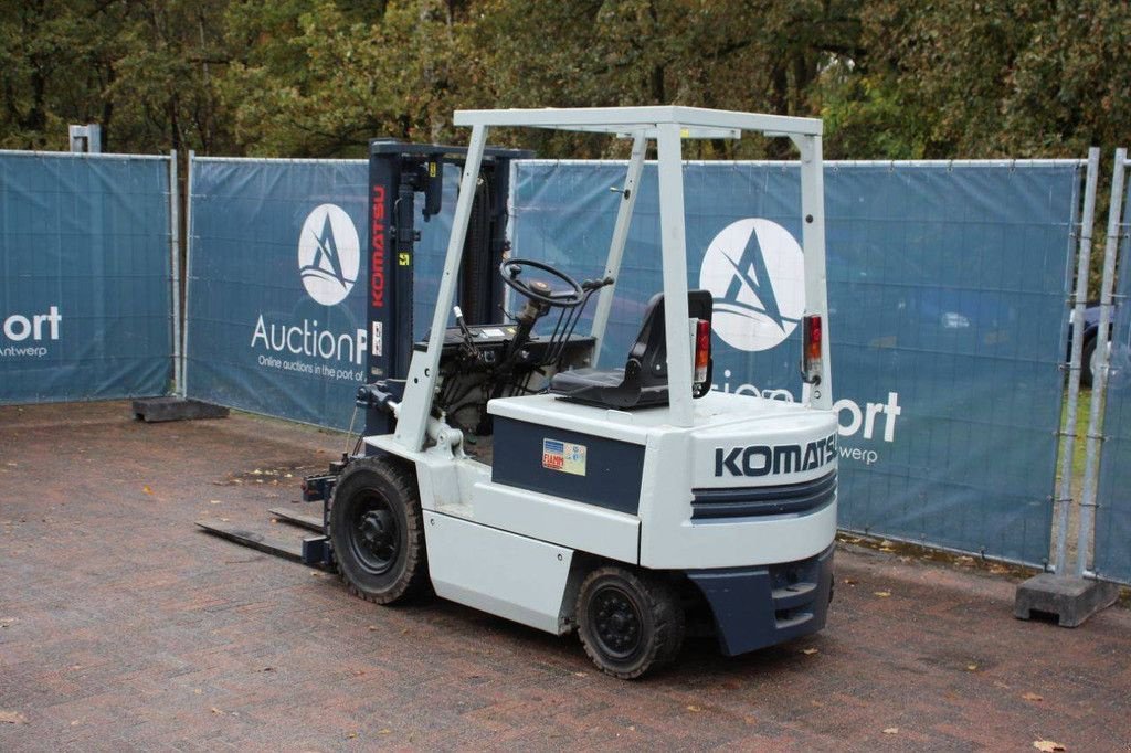 Frontstapler del tipo Komatsu FB20-3, Gebrauchtmaschine In Antwerpen (Immagine 3)