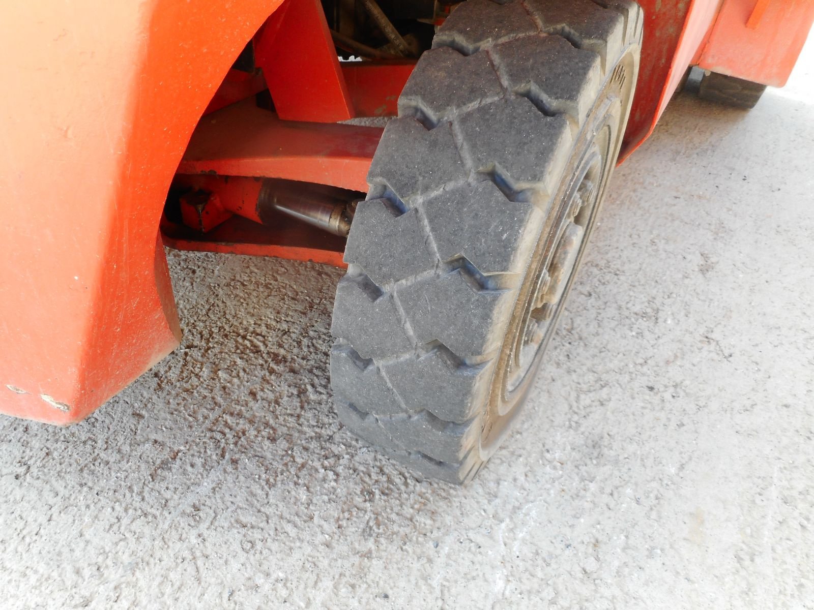 Frontstapler typu Komatsu FD40T-5E mit Zwillingsreifen + SS + 4. Kreis, Gebrauchtmaschine v St. Nikolai ob Draßling (Obrázek 15)