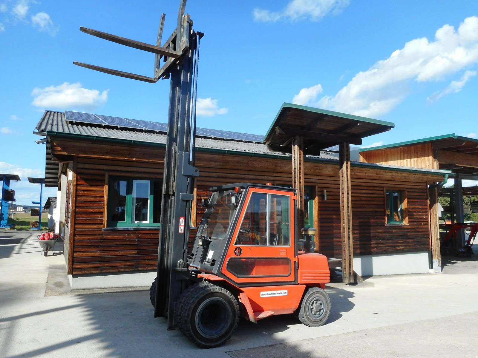 Frontstapler typu Komatsu FD40T-5E mit Zwillingsreifen + SS + 4. Kreis, Gebrauchtmaschine v St. Nikolai ob Draßling (Obrázek 17)