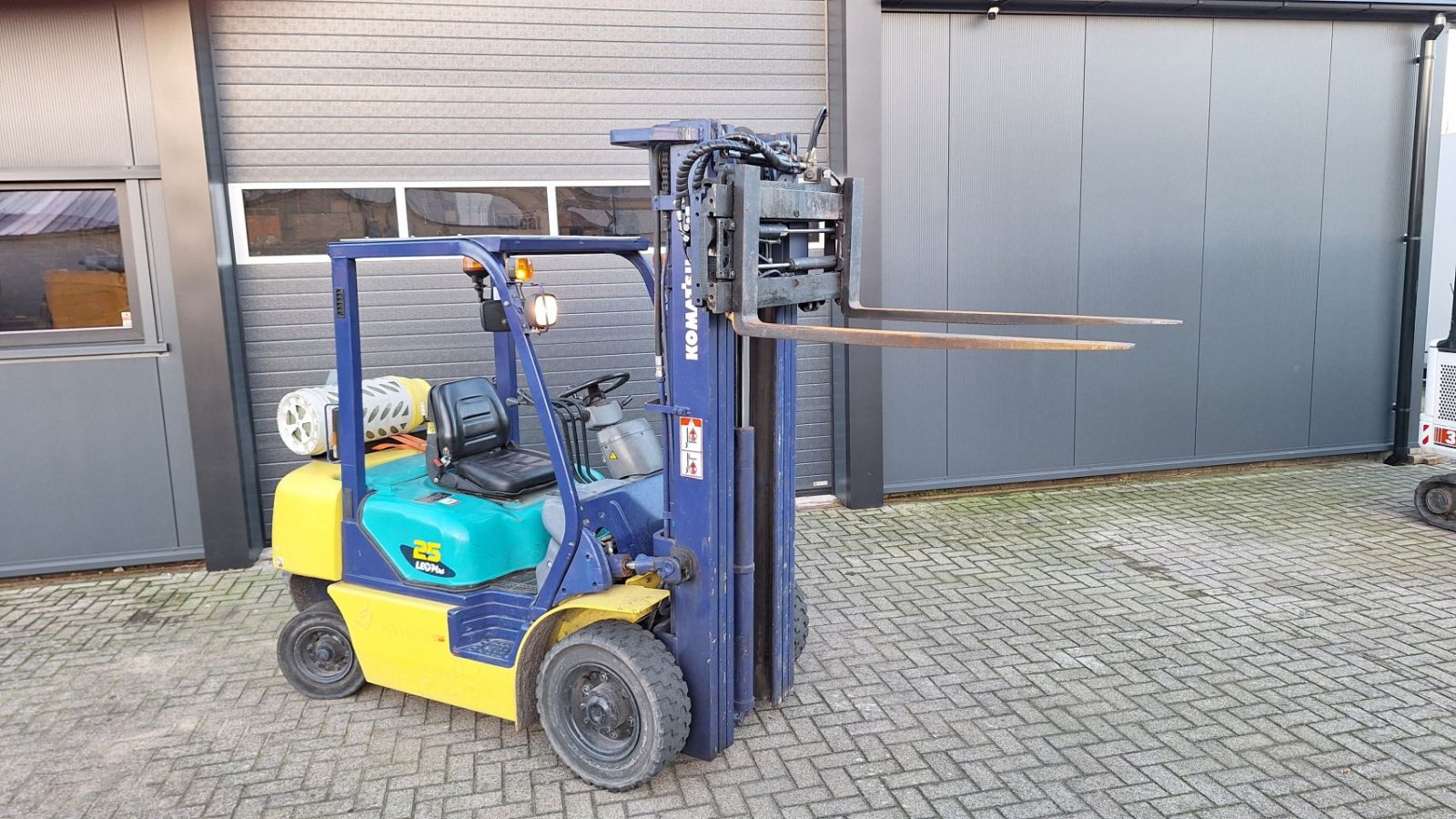 Frontstapler typu Komatsu FG25, Gebrauchtmaschine v Dronten (Obrázok 6)