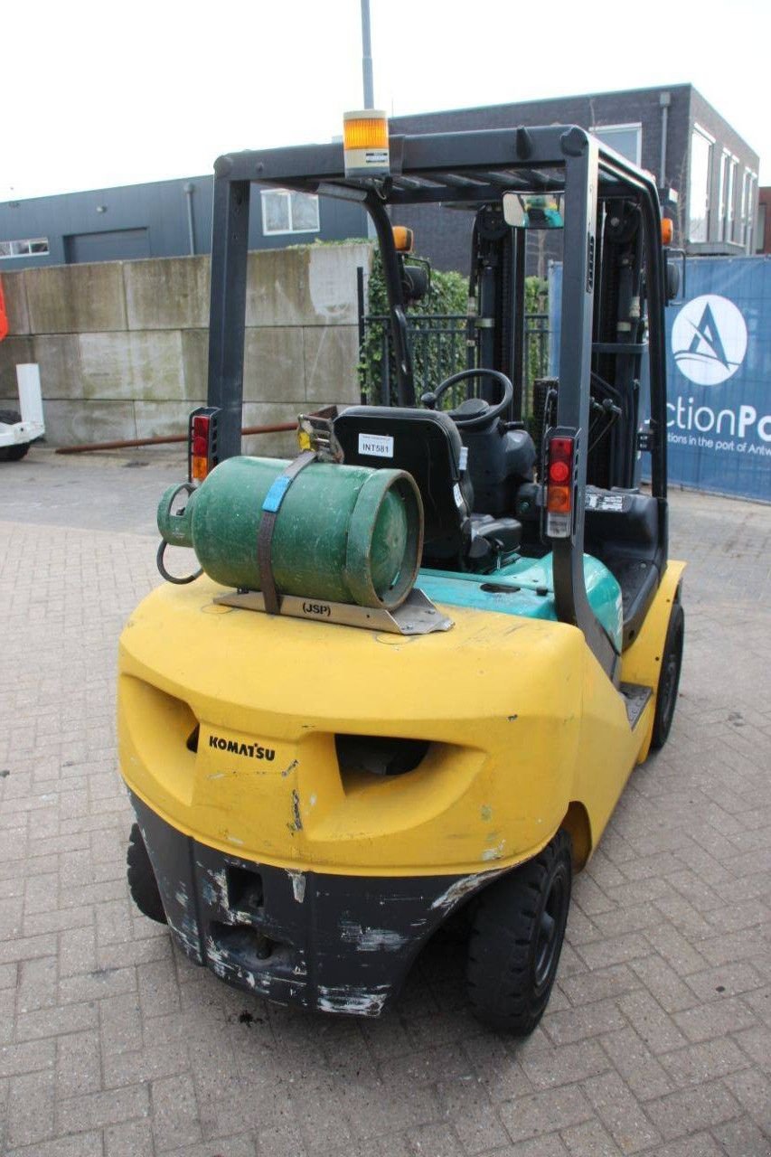 Frontstapler tip Komatsu FG25HT-16, Gebrauchtmaschine in Antwerpen (Poză 5)