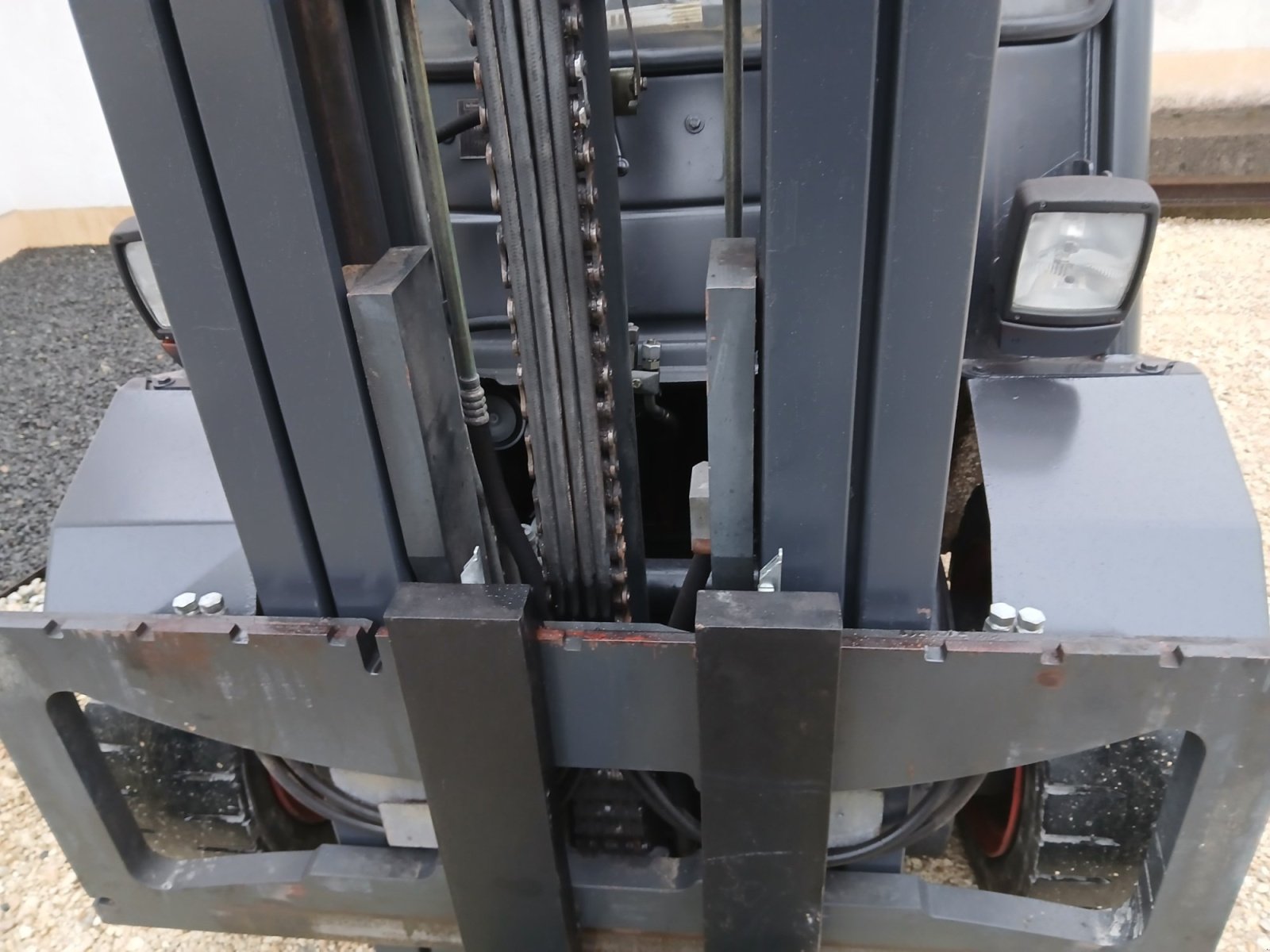 Frontstapler des Typs Linde H 40D-01 H 40D-01 TRIPLEXMAST HUBHÖHE 680 CM, Gebrauchtmaschine in Oxenbronn (Bild 16)